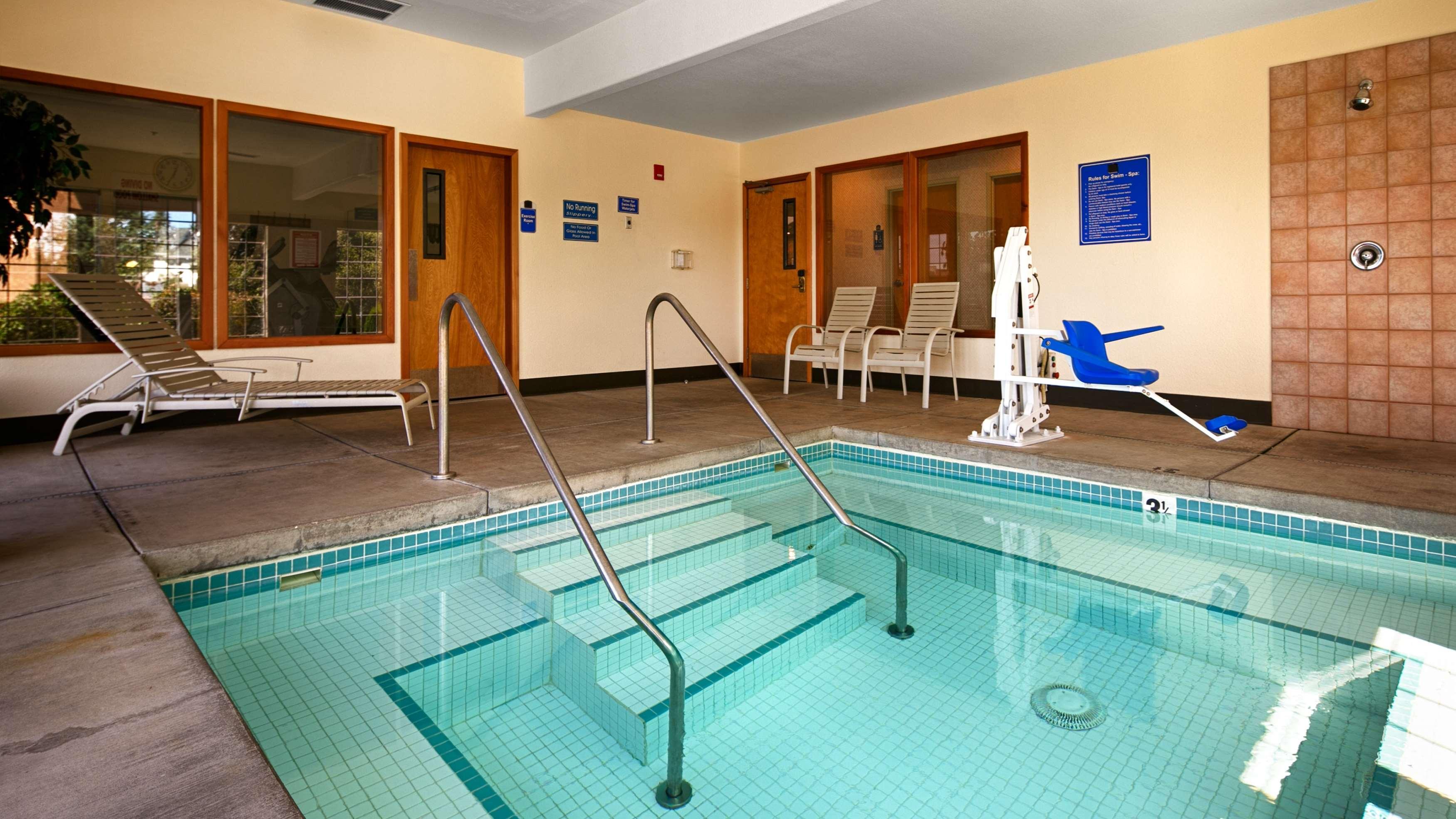 Western Inn&suites Hotel